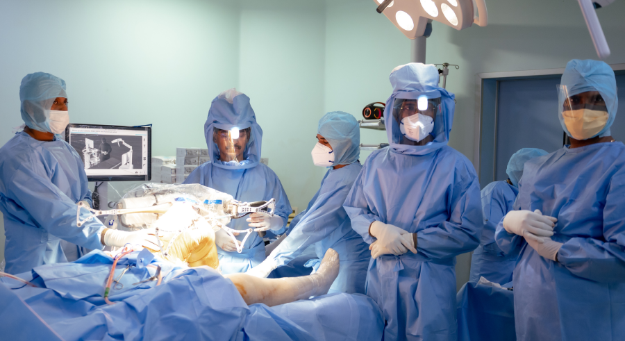 how-to-choose-the-best-knee-replacement-surgeon